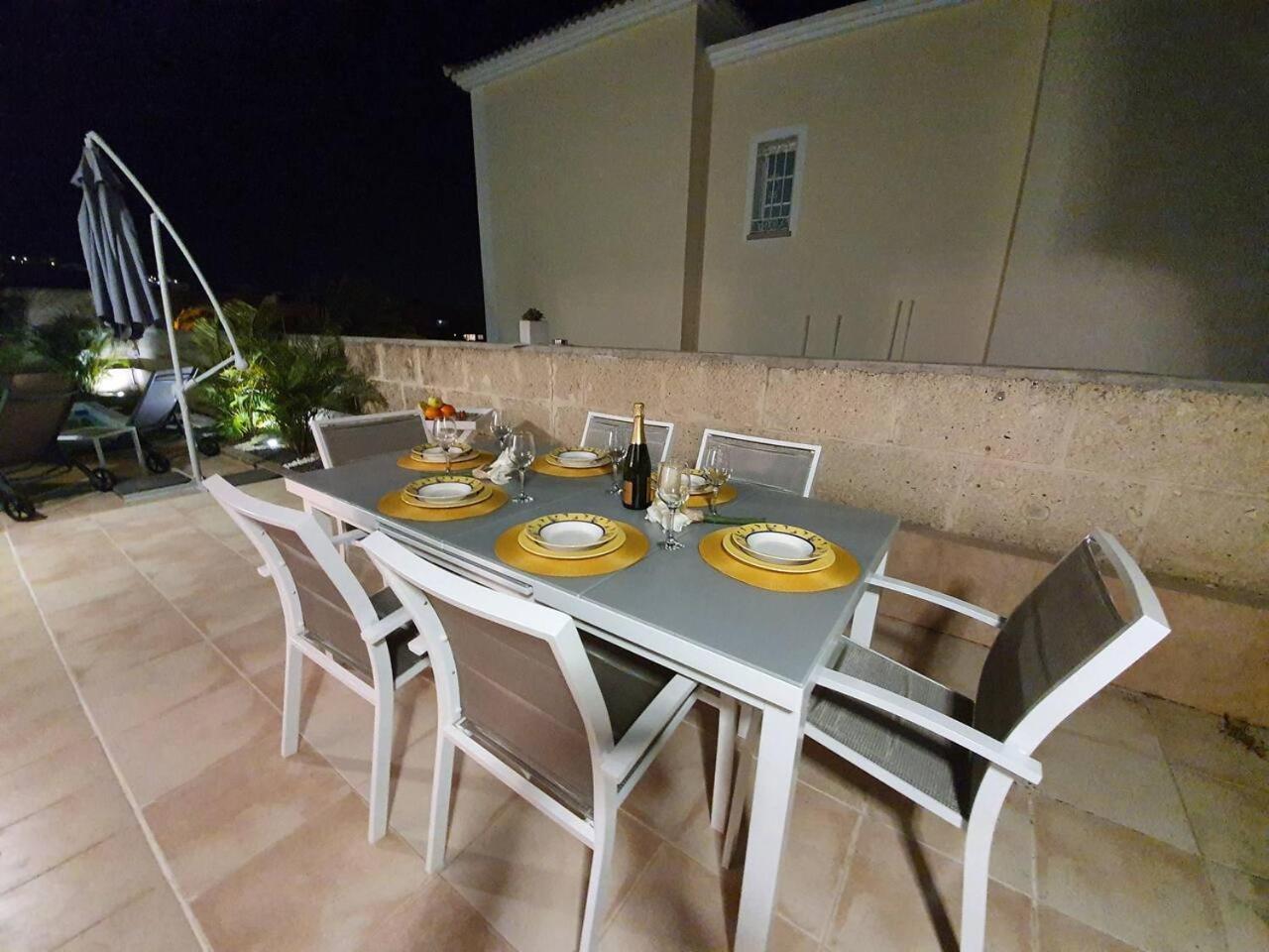 Villa Vanesa Luxury Private Villa With A Heated Pool, 4 Bedrooms And 4 Bathrooms Costa Adeje  Eksteriør billede