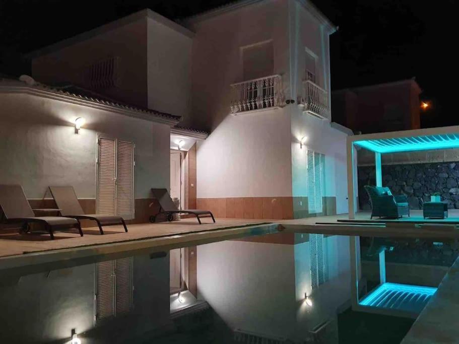 Villa Vanesa Luxury Private Villa With A Heated Pool, 4 Bedrooms And 4 Bathrooms Costa Adeje  Eksteriør billede